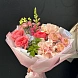 Букет с пионовидными и кустовыми розами